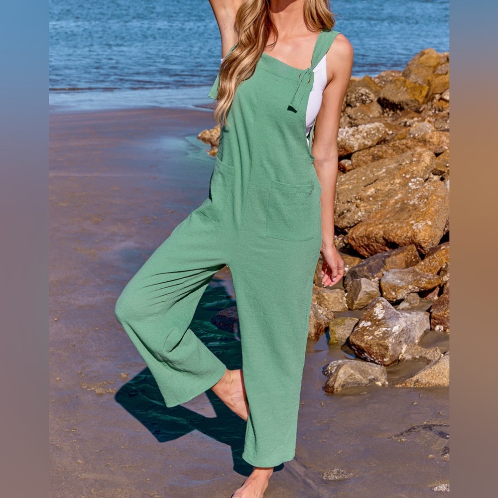Cupshe Woman’s XL Mint Square Neck Sleeveless Straight Leg Jumpsuit Vacation - Picture 1 of 6